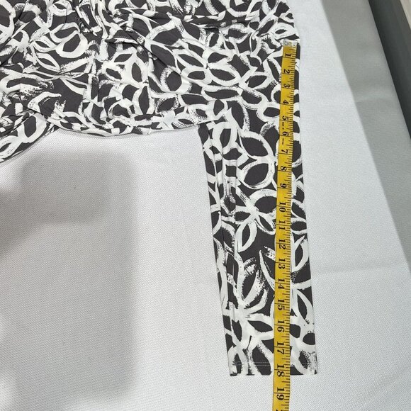 Lauren Ralph Lauren Faux Wrap Dress Size 12 Ruched Floral Abstrast Gray V Neck - Picture 8 of 14